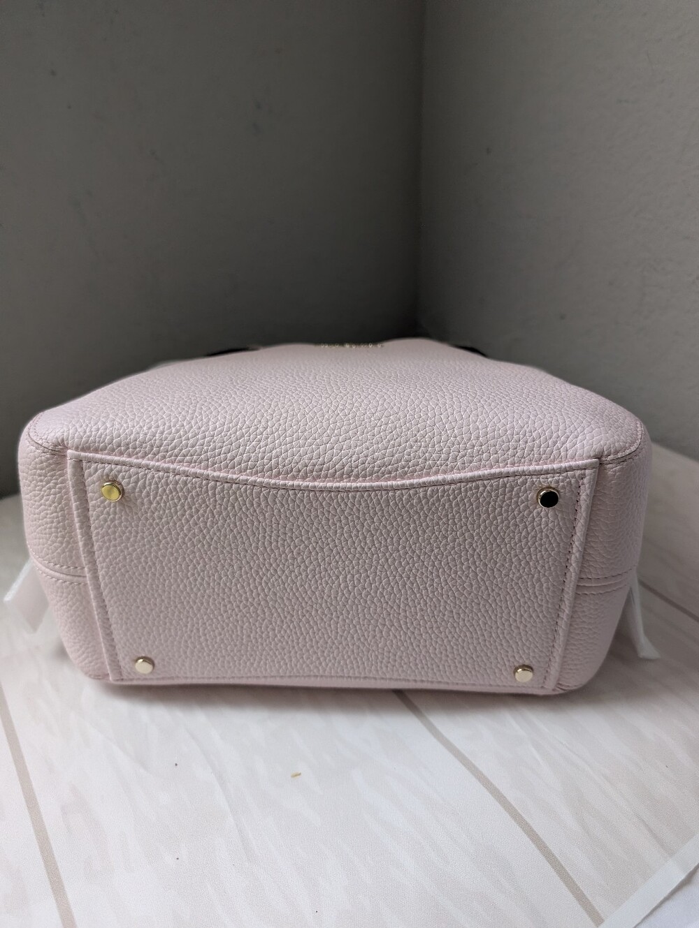 NWT Kate Spade KK095 Dumpling Snake Embossed Small Satchel in Shimmer Pink Multi - Picture 5 of 5